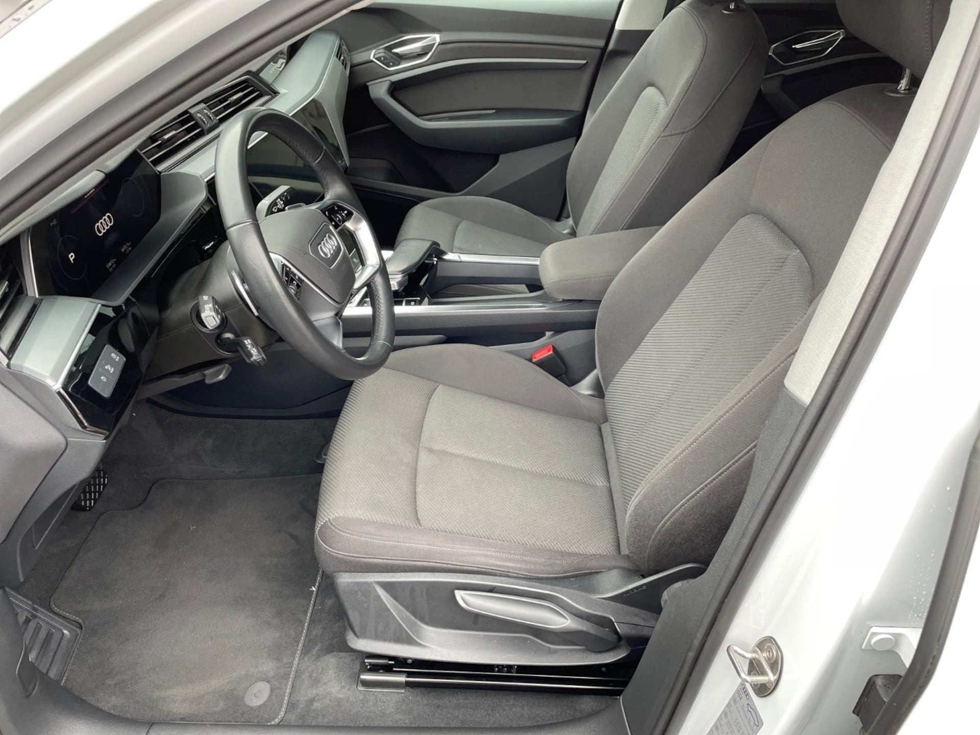 Audi e-tron Sportback advanced