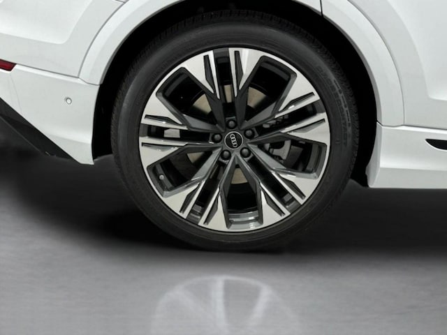 2026 Audi Q8 Premium Plus - Photo 38