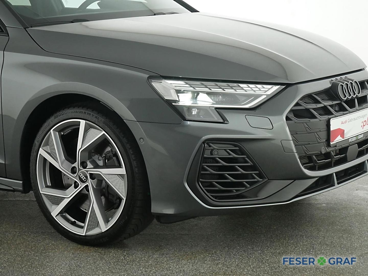 Bild über Audi S3 Limousine TFSI quattro S tronic - für weitere Informationen kontaktieren Sie den Audi Partner