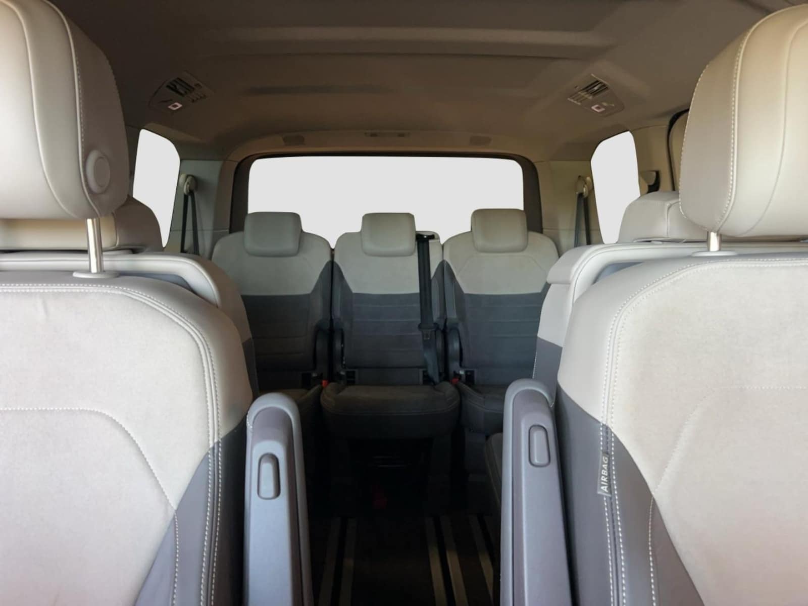 Volkswagen Multivan – Bild 17