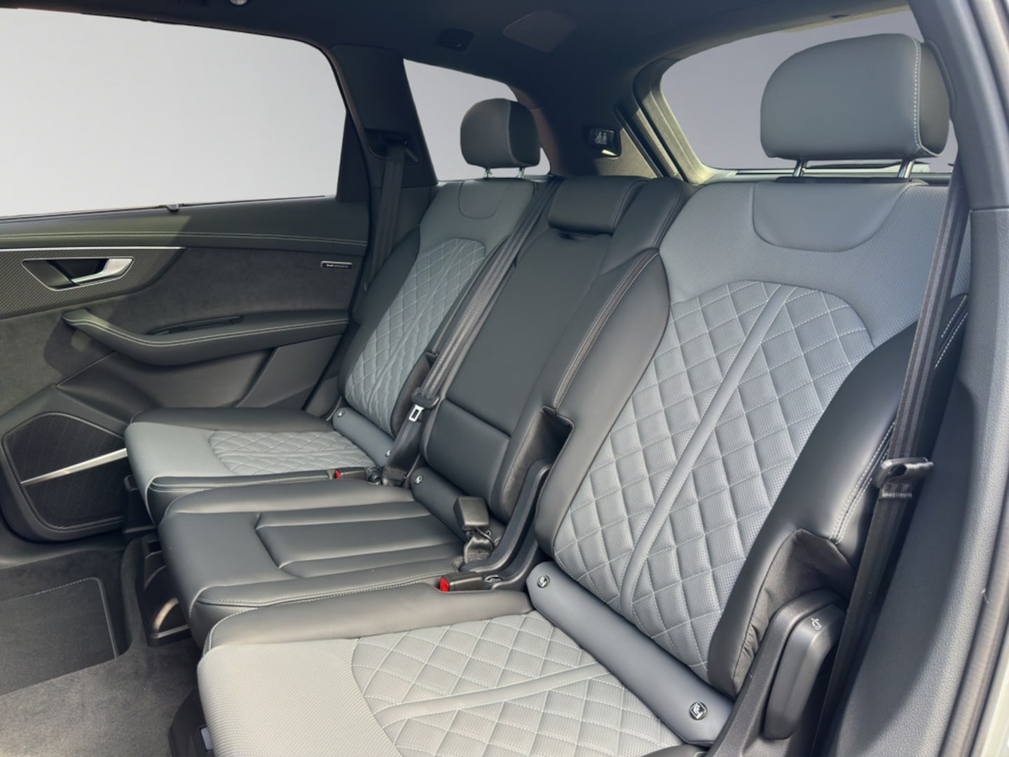 Bild über Audi Q7 SUV S line 50 TDI quattro tiptronic - für weitere Informationen kontaktieren Sie den Audi Partner