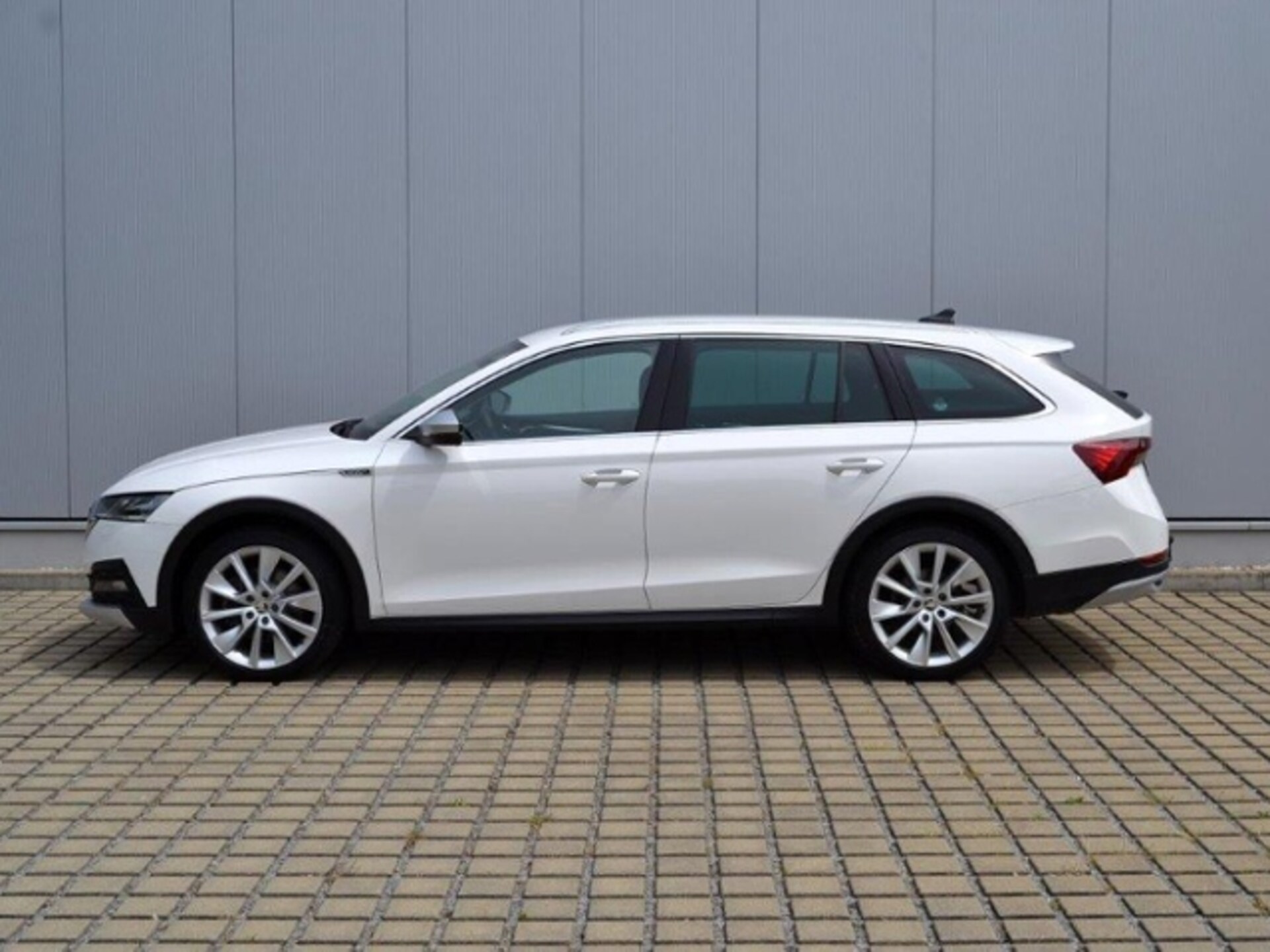 Skoda Octavia Combi SCOUT