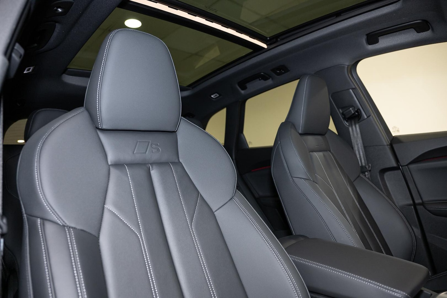 Image about Audi SQ5 SUV TFSI 270 kW edition one