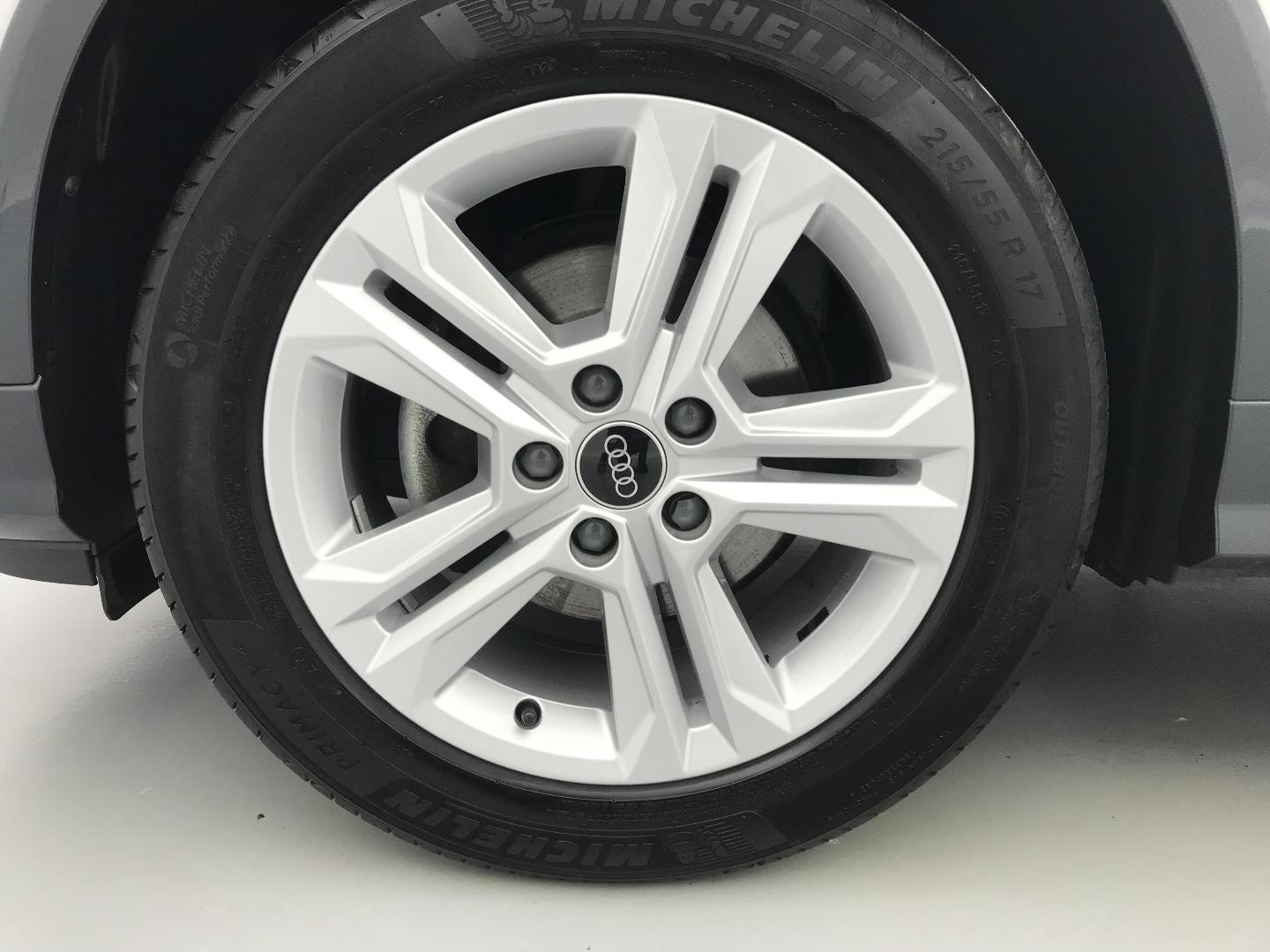 Image about Audi Q2 Design 35 TFSI 110 kW (150 ch) S tronic