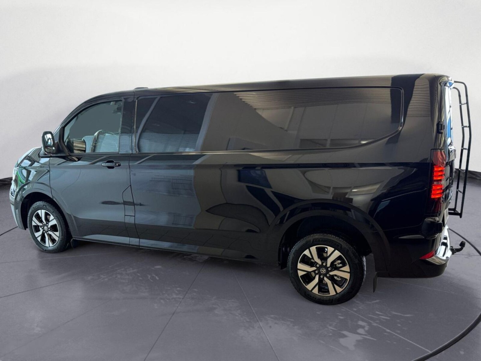 Volkswagen Transporter Kasten langer Radstand – Bild 3