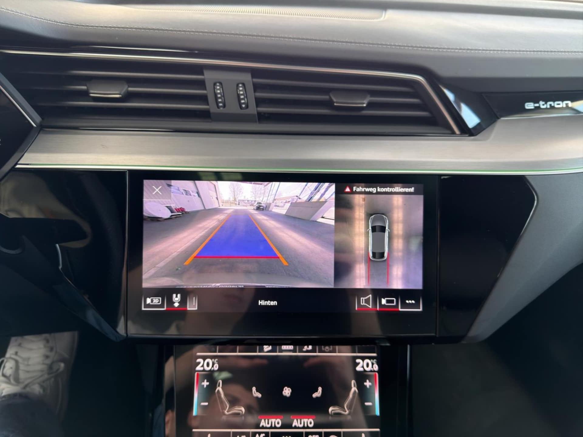 Audi e-tron Sportback S line