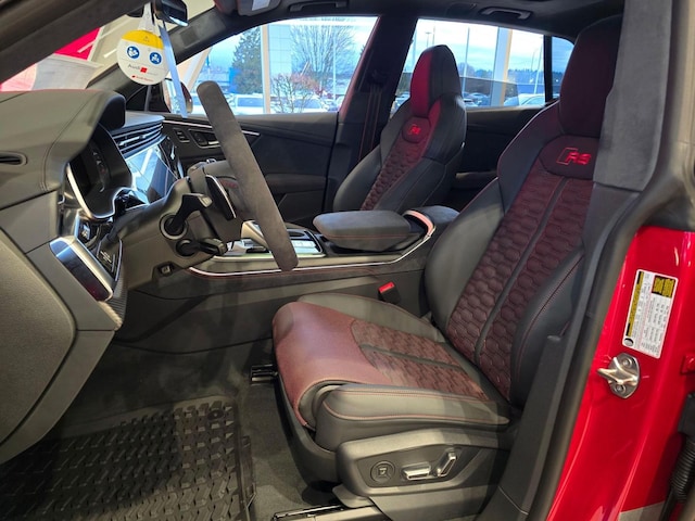 2026 Audi RS Q8 Base - Photo 9