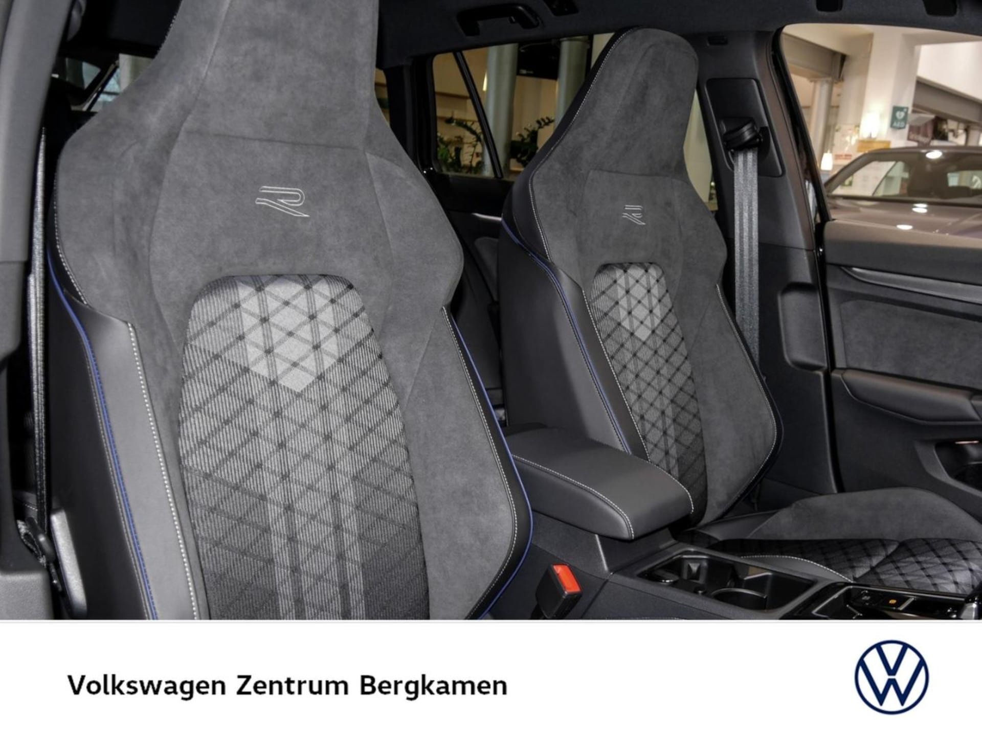 Volkswagen Golf Variant R-Line