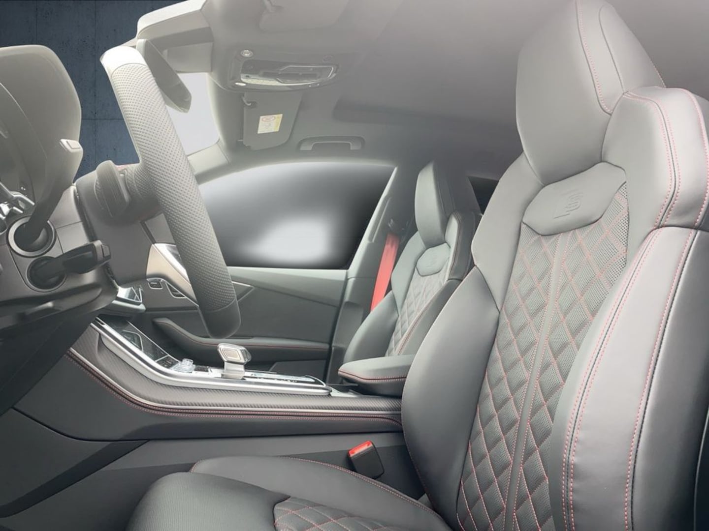 Bild über Audi Q8 SUV TFSI e S line business TFSI e quattro 360 kW tiptronic - für weitere Informationen kontaktieren Sie den Audi Partner