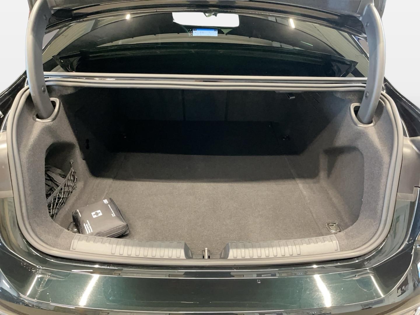 Bild über Audi A6 Limousine TDI quattro 150 kW S tronic - für weitere Informationen kontaktieren Sie den Audi Partner
