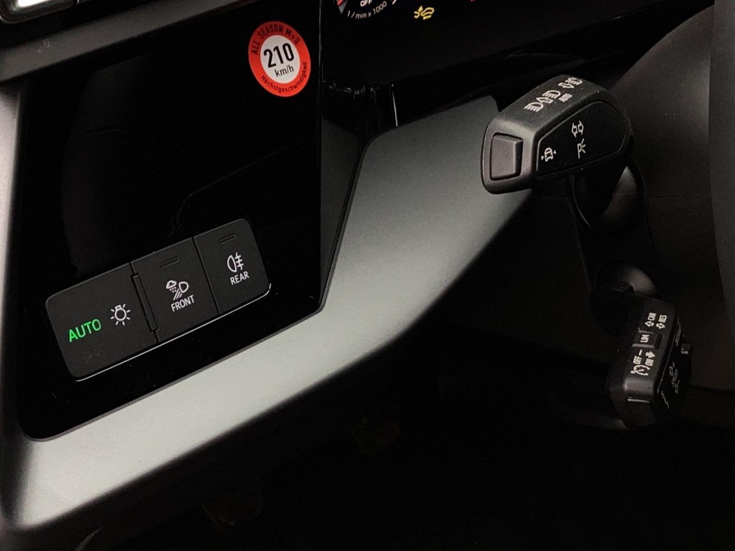 Image about Audi A3 allstreet 35 TFSI Schaltgetriebe