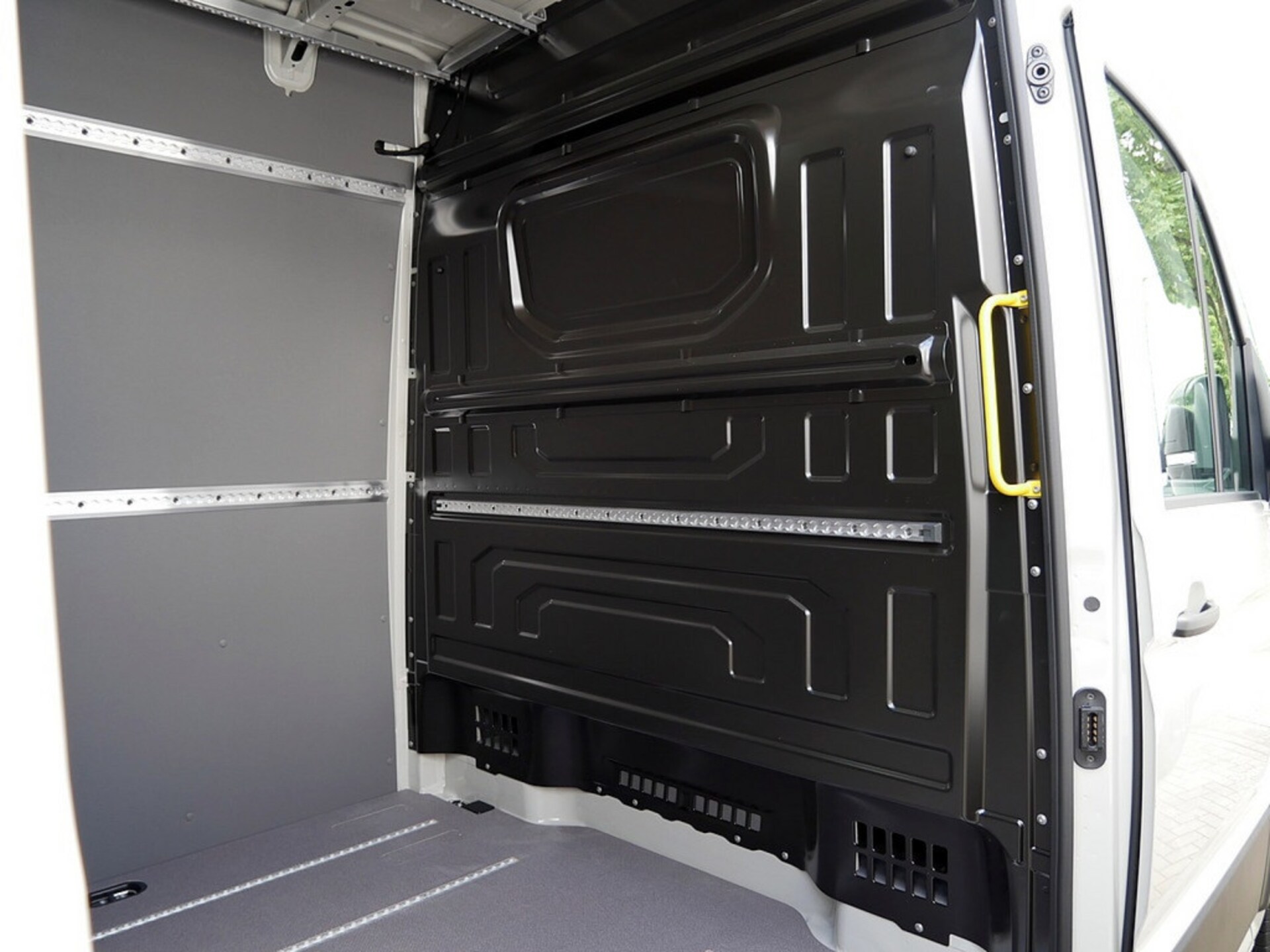 Volkswagen Crafter Kasten langer Radstand