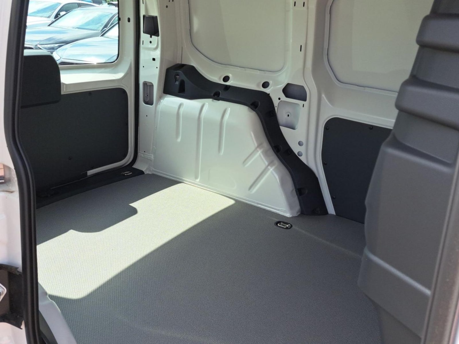 Volkswagen Caddy Cargo – Bild 19