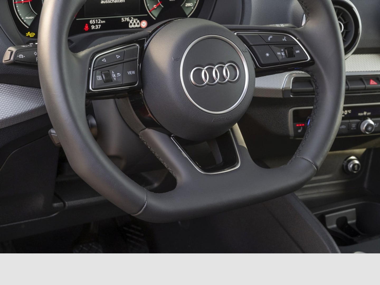 Bild über Audi Q2 S line 30 TFSI Schaltgetriebe - für weitere Informationen kontaktieren Sie den Audi Partner