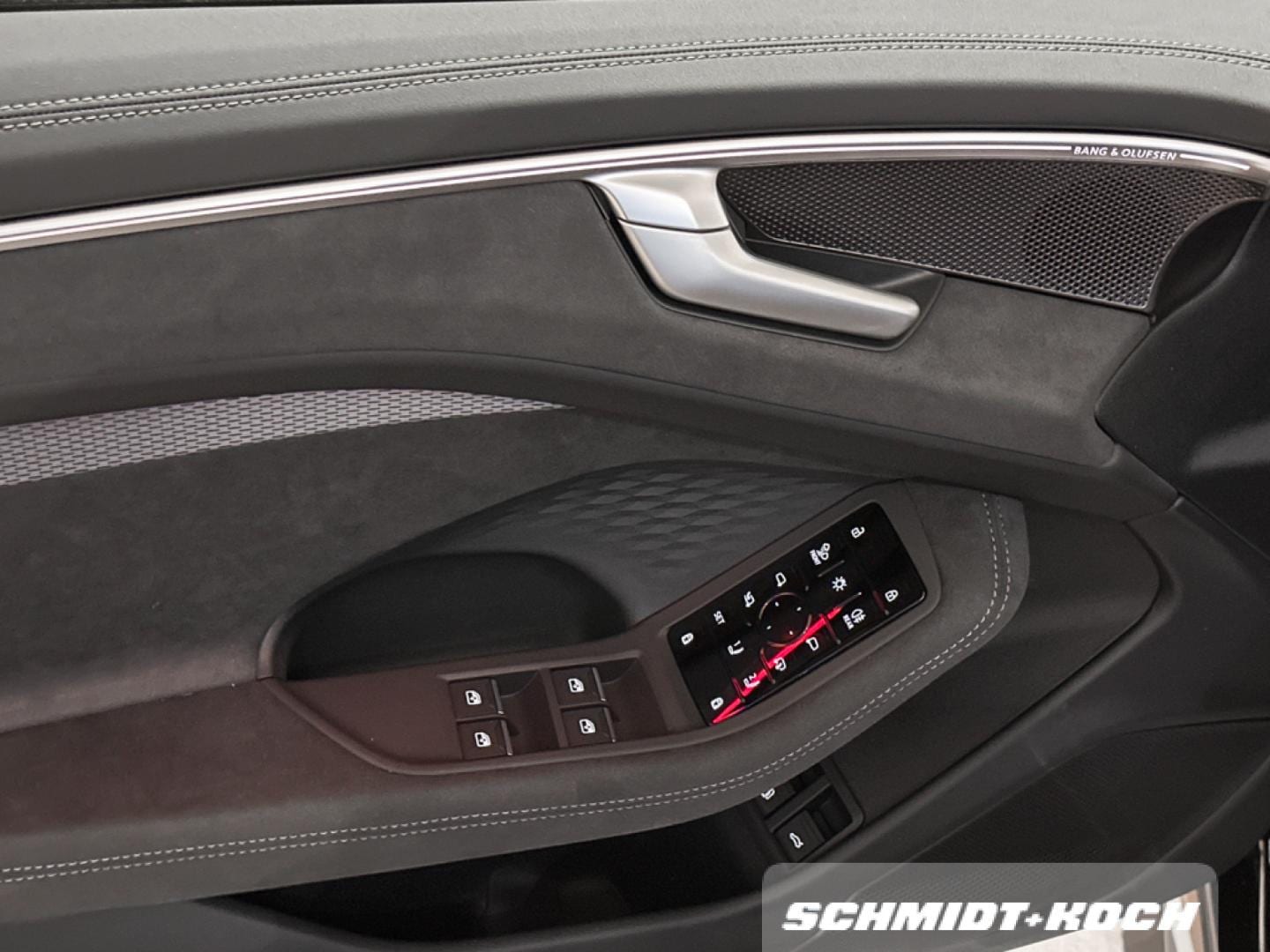 Bild über Audi A6 Avant e-hybrid edition one e-hybrid quattro 270 kW S tronic - für weitere Informationen kontaktieren Sie den Audi Partner