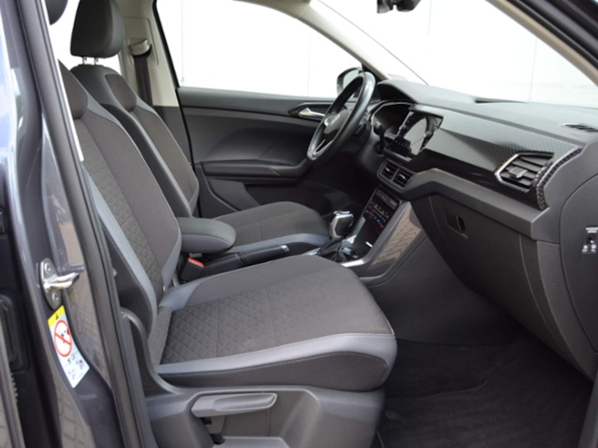 Volkswagen T-Cross Style