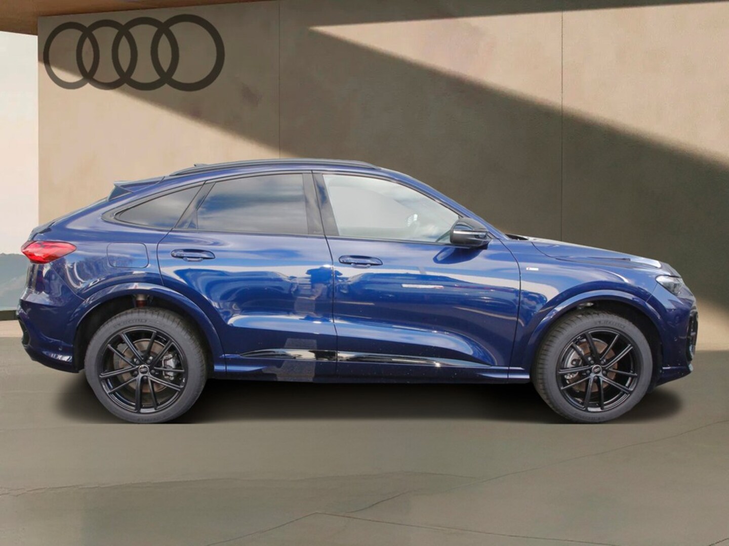 Bild über Audi Q5 Sportback TFSI quattro 150 kW S tronic - für weitere Informationen kontaktieren Sie den Audi Partner