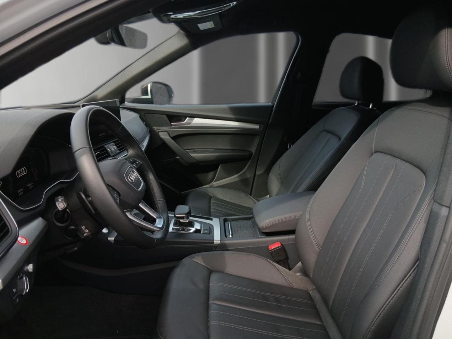 Bild über Audi Q5 Sportback 40 TFSI quattro S tronic - für weitere Informationen kontaktieren Sie den Audi Partner