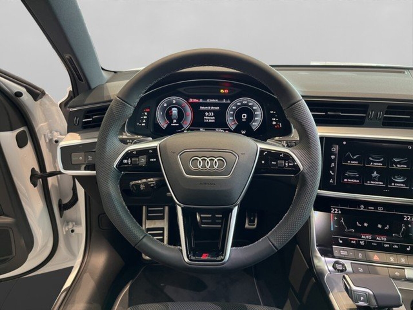 Bild über Audi A6 Avant advanced 45 TDI quattro S tronic - für weitere Informationen kontaktieren Sie den Audi Partner