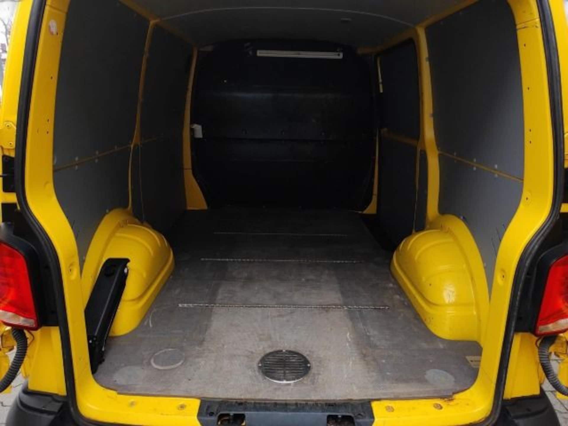 Volkswagen T6.1 Transporter Kasten kurzer Radstand