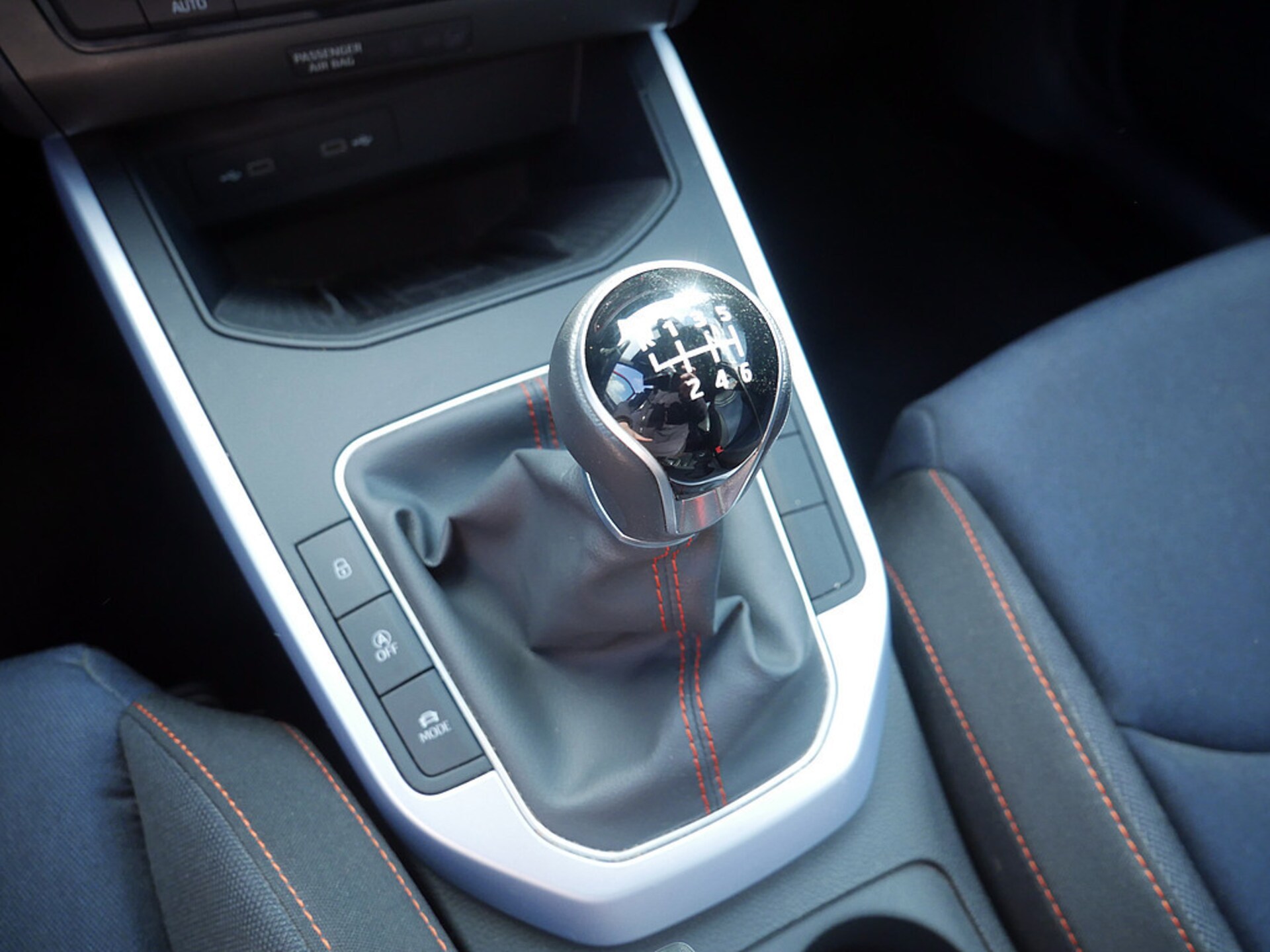 SEAT Arona FR