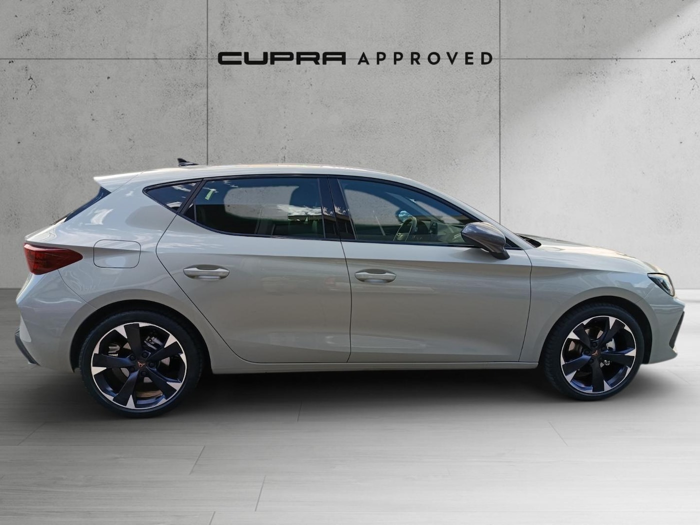 CUPRA Leon León 1.5 eTSI DSG 110 kW (150 CV) — photo 3