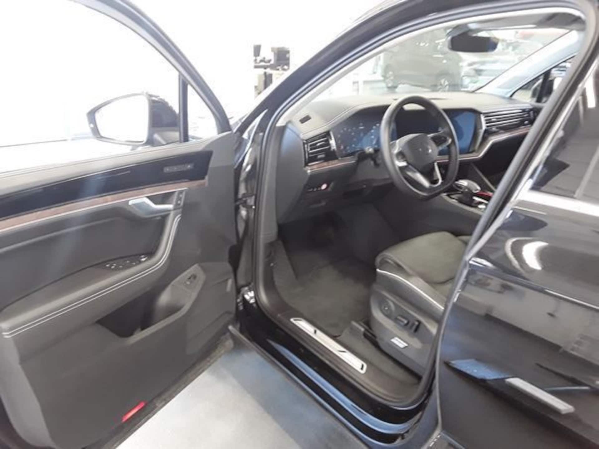 Volkswagen Touareg Elegance