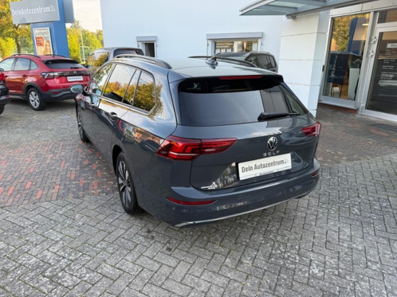 Volkswagen Golf Variant – Bild 6