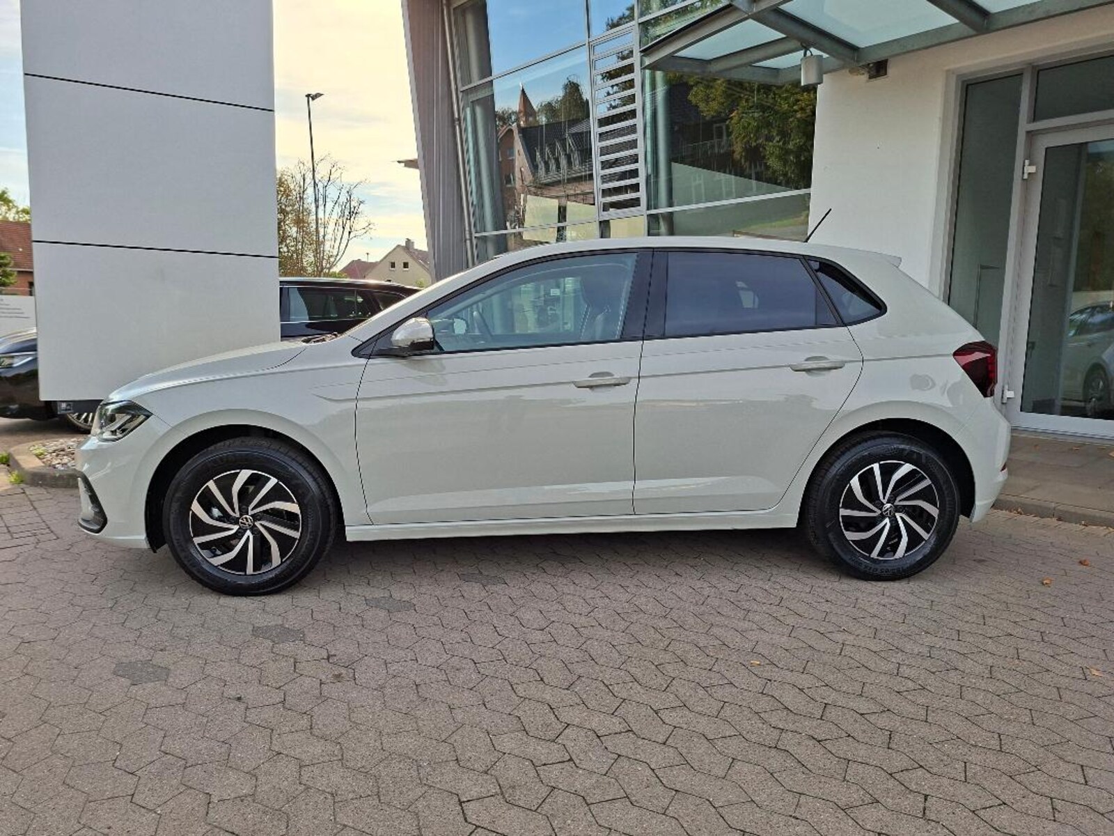 Volkswagen Polo – Bild 8