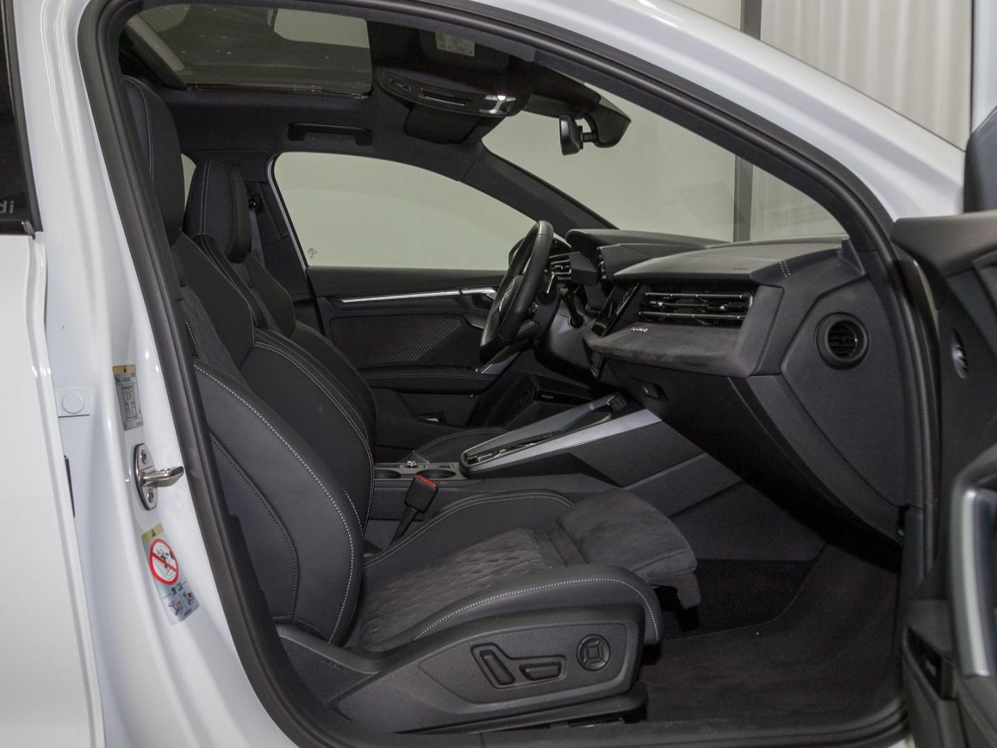 Image about Audi S3 Sportback TFSI quattro S tronic