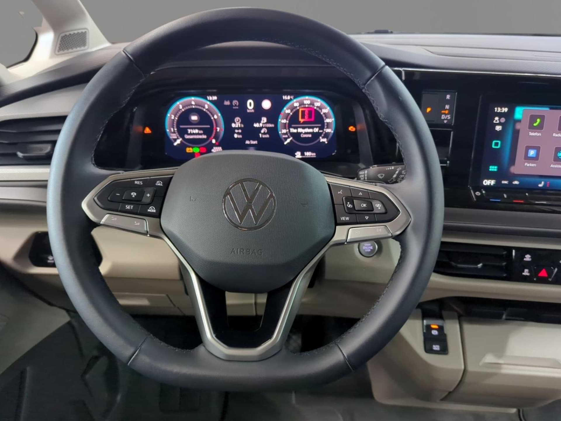 Volkswagen Multivan Basis-Modell