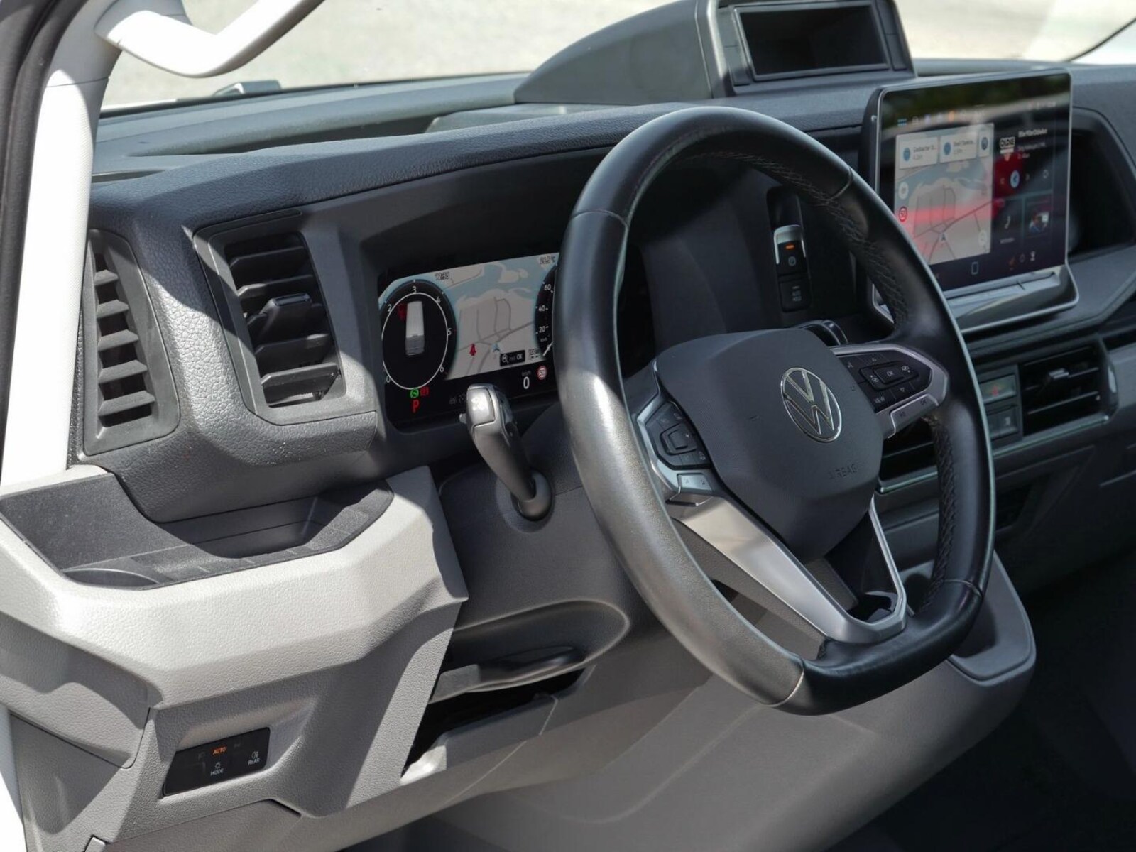 Volkswagen Crafter Kasten mittlerer Radstand – Bild 19