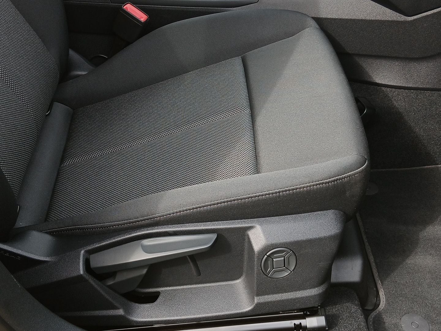 Bild über Audi A3 allstreet 35 TFSI S tronic - für weitere Informationen kontaktieren Sie den Audi Partner