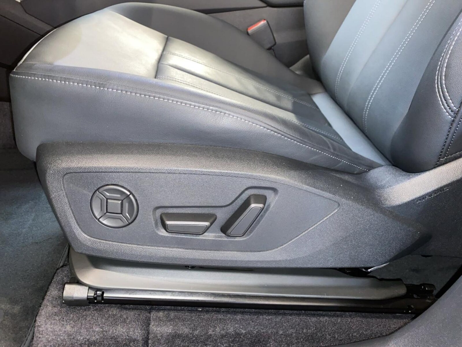 Audi Q6 e-tron – Bild 10