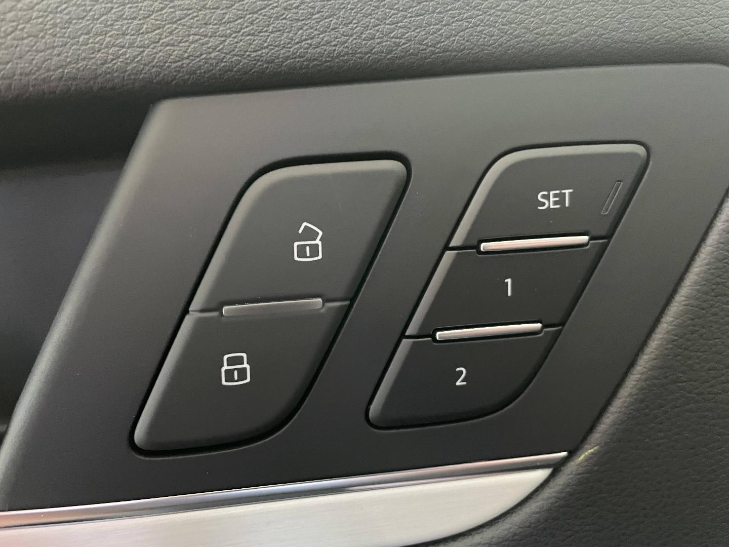 Image about Audi Q5 TFSI e S line 50 TFSI e quattro 220 kW (299 ch) S tronic