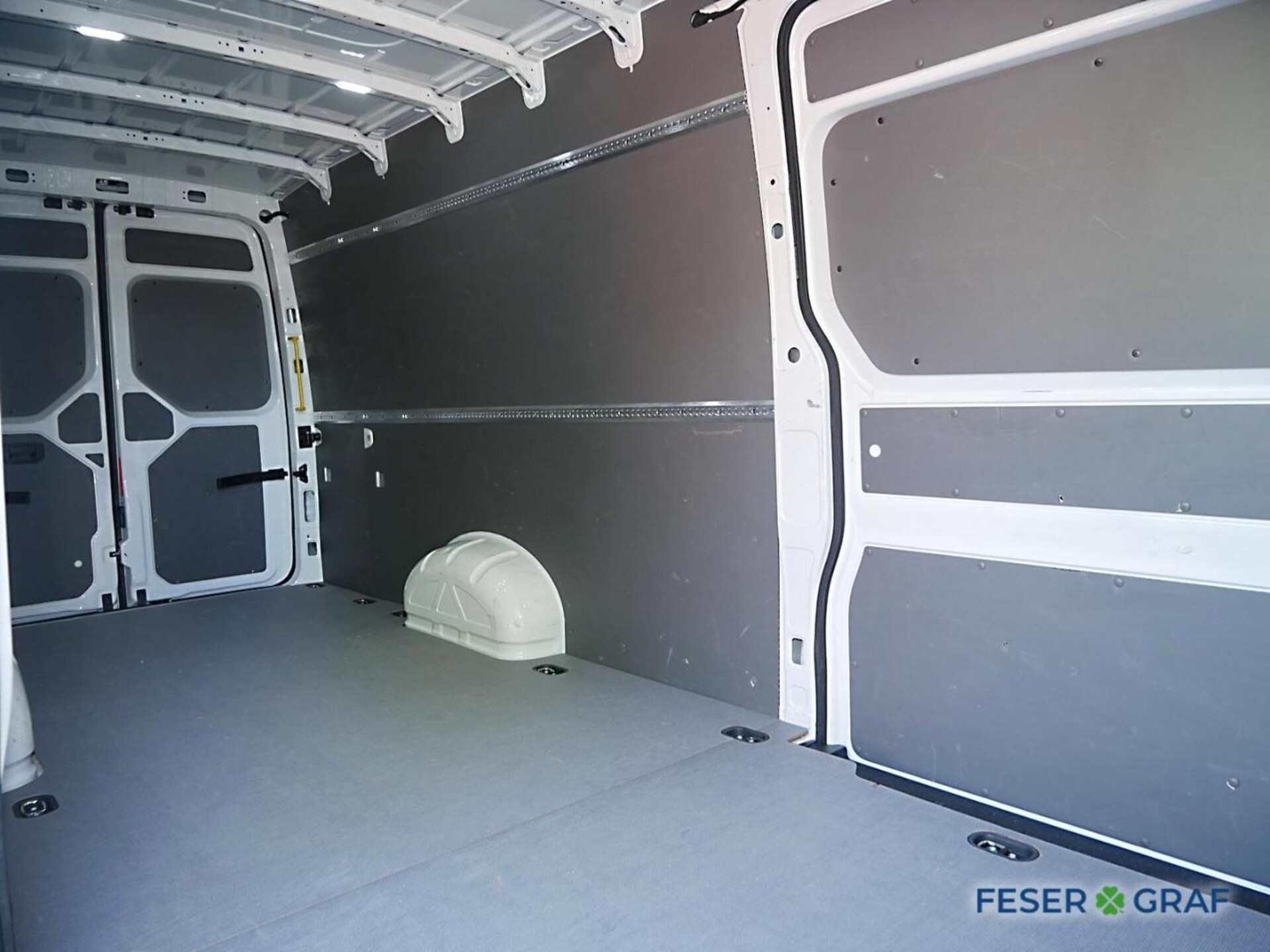 Volkswagen Crafter Kasten langer Radstand
