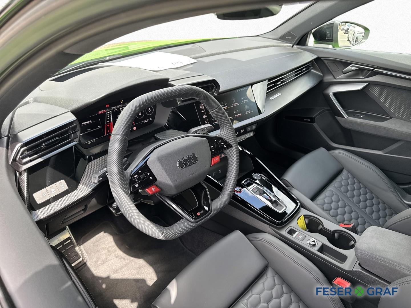 Bild über Audi RS 3 Limousine TFSI quattro 294 kW S tronic - für weitere Informationen kontaktieren Sie den Audi Partner