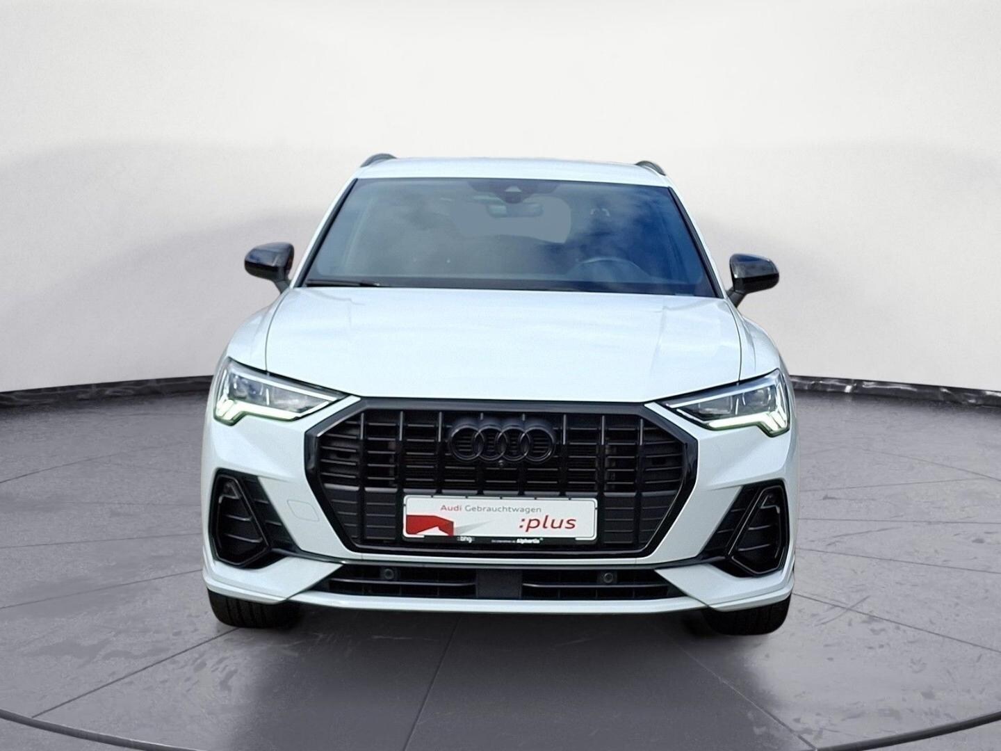 Bild über Audi Q3 S line 35 TFSI S tronic - für weitere Informationen kontaktieren Sie den Audi Partner