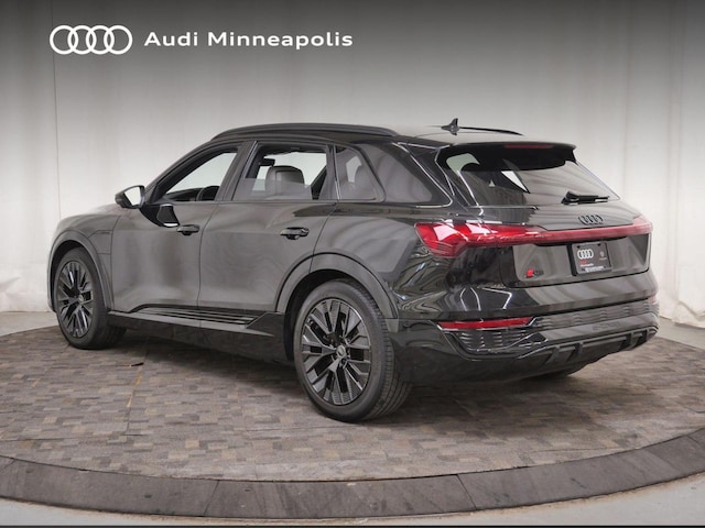 2024 Audi Q8 e-tron