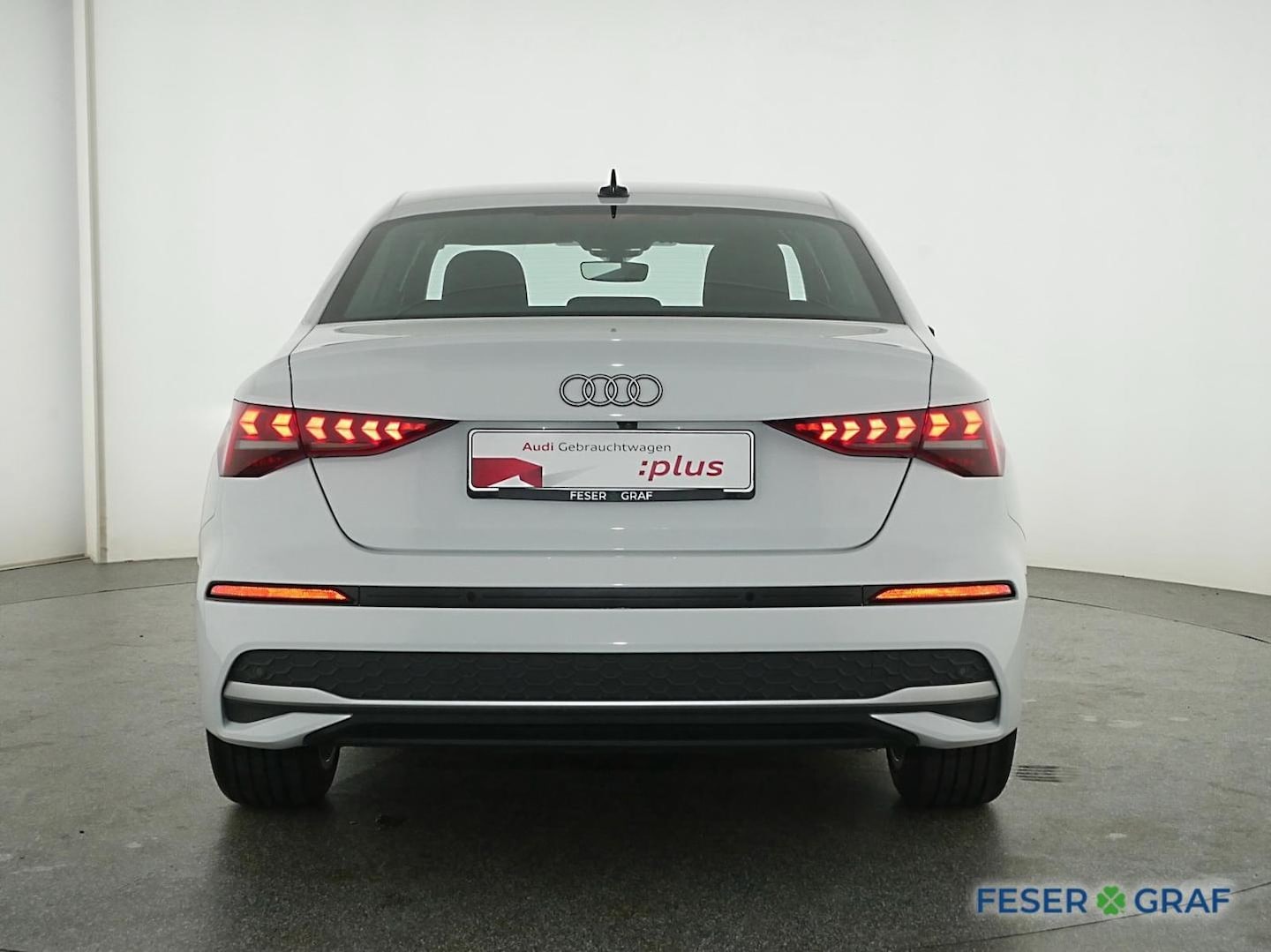 Bild über Audi A3 Limousine 30 TDI Schaltgetriebe - für weitere Informationen kontaktieren Sie den Audi Partner