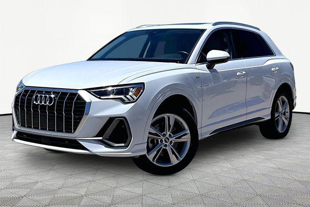 2023 Audi Q3 45 TFSI S Line Premium quattro's photo