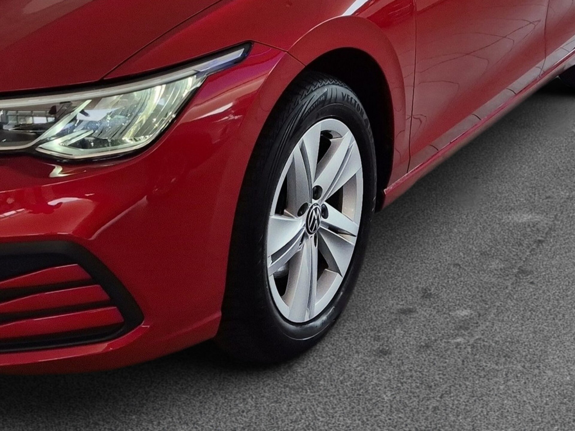 Volkswagen Golf Variant Life