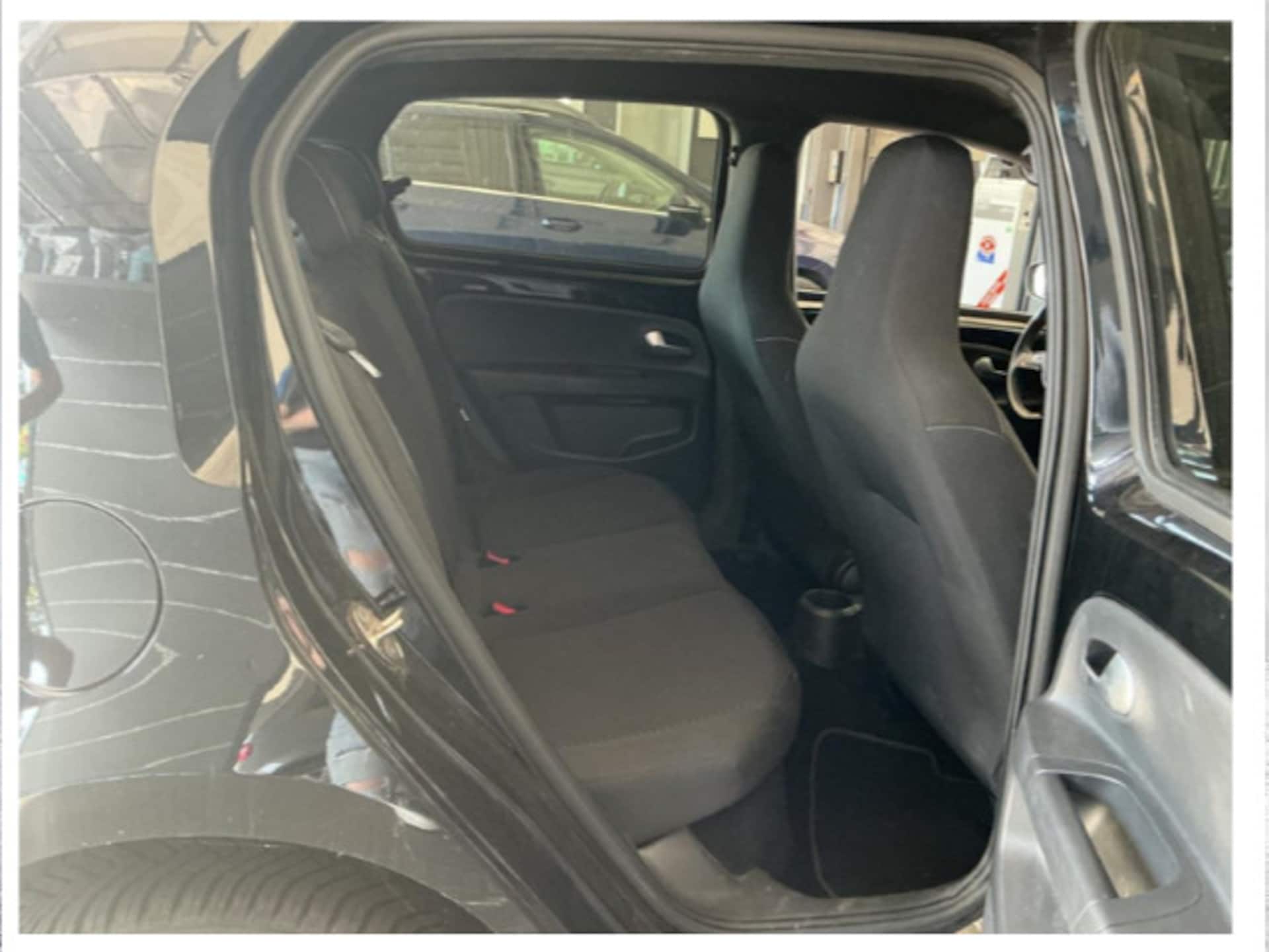 Volkswagen up! ACTIVE