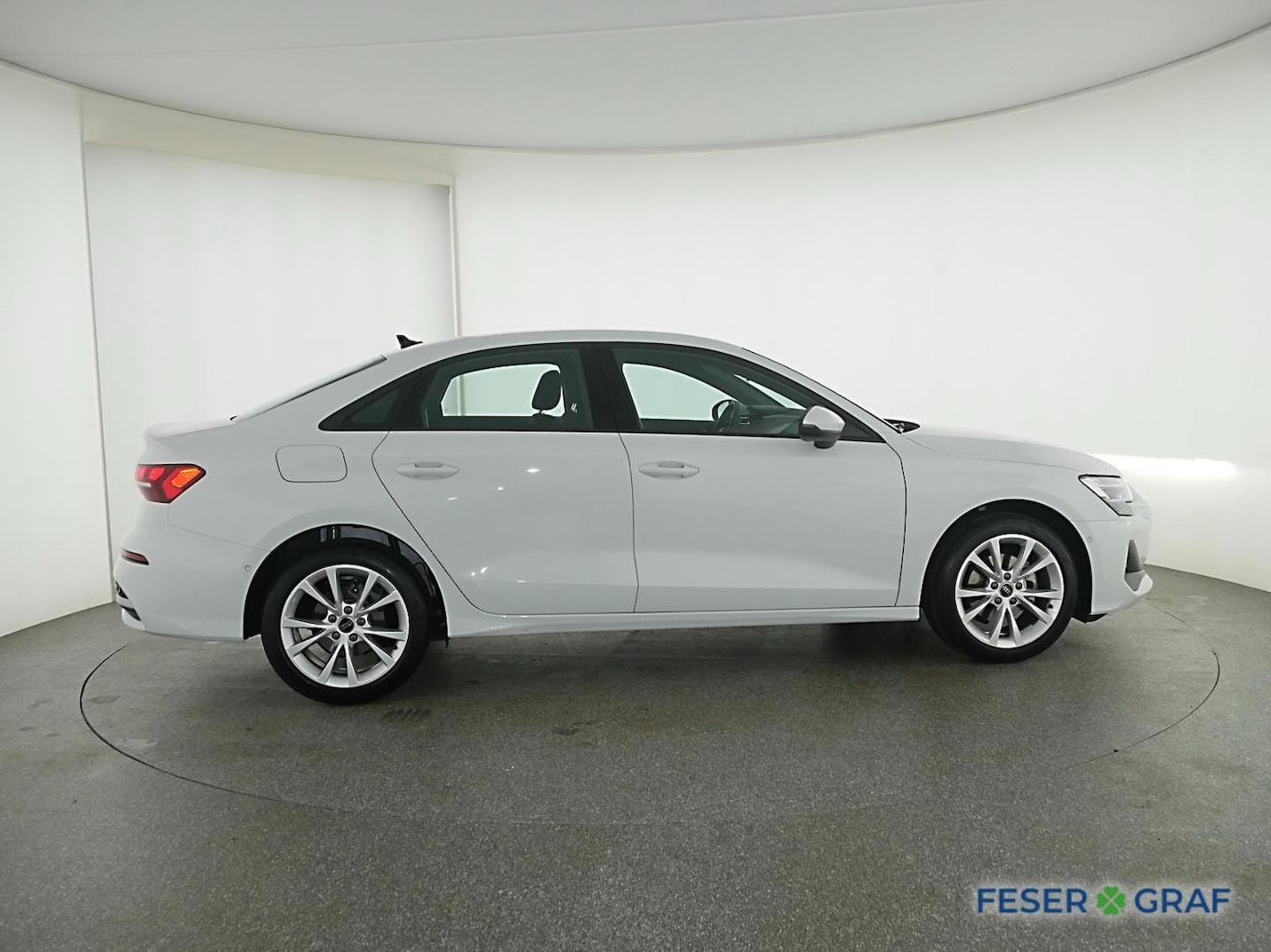 Bild über Audi A3 Limousine 30 TDI Schaltgetriebe - für weitere Informationen kontaktieren Sie den Audi Partner