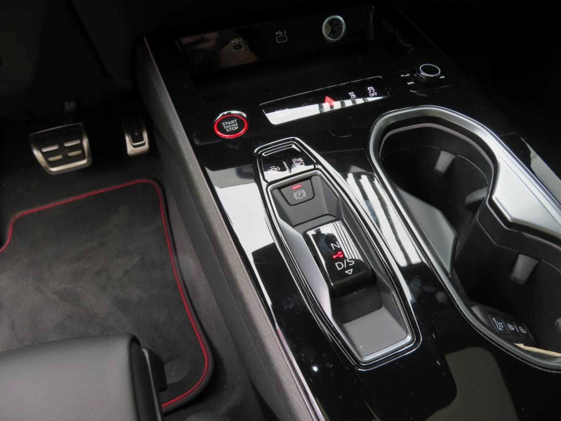 Audi A6 Avant S line