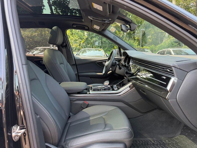 2025 Audi Q7 Premium Plus - Photo 18