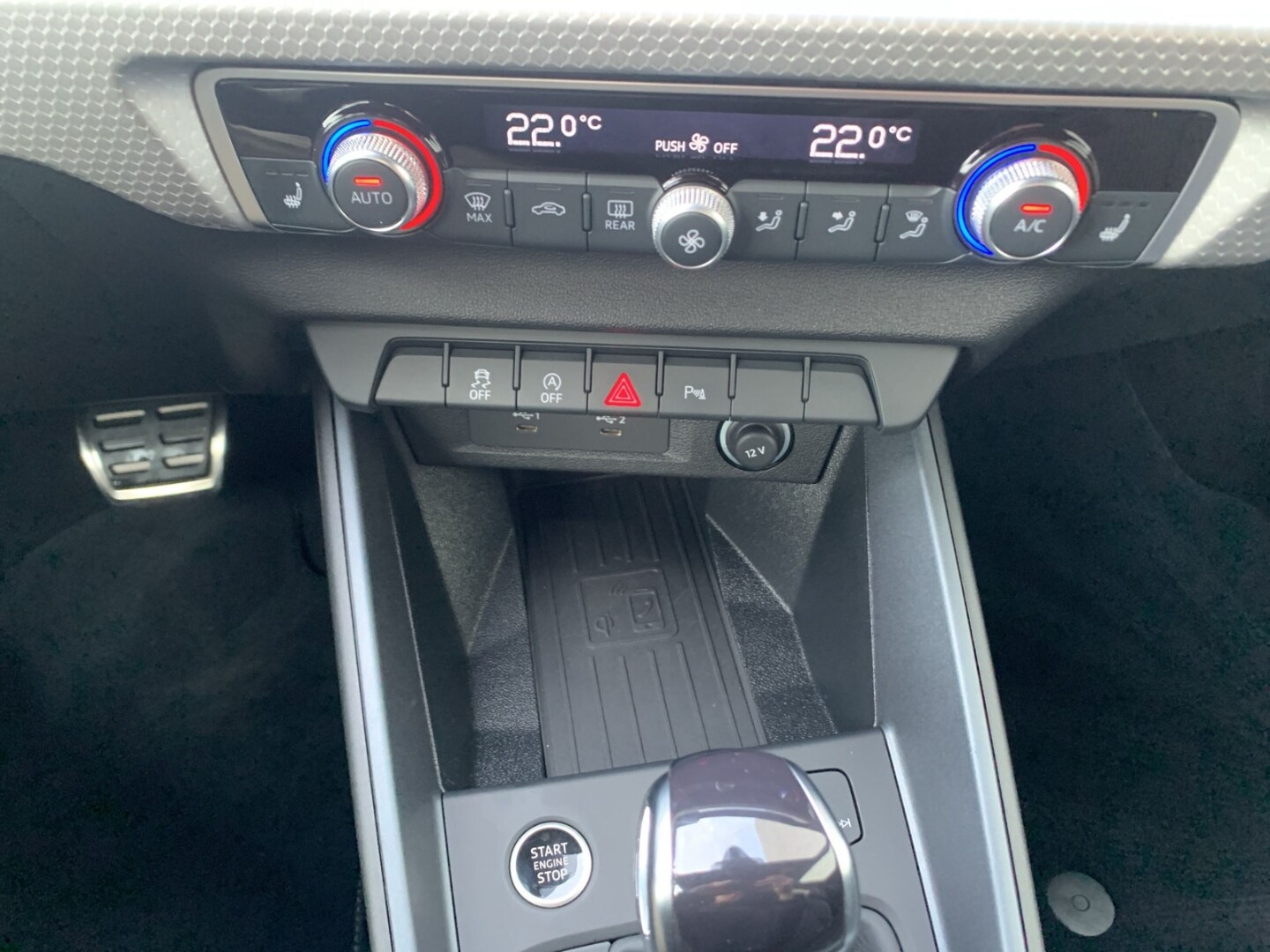 Bild über Audi A1 Sportback S line 35 TFSI S tronic - für weitere Informationen kontaktieren Sie den Audi Partner