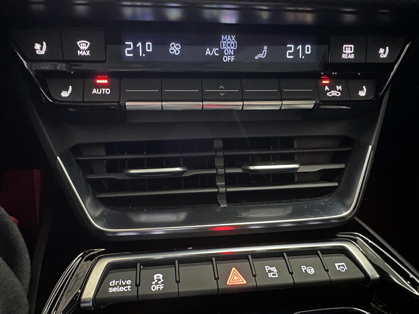 Image about Audi e-tron GT e-tron GT Extended quattro 350,00 kW