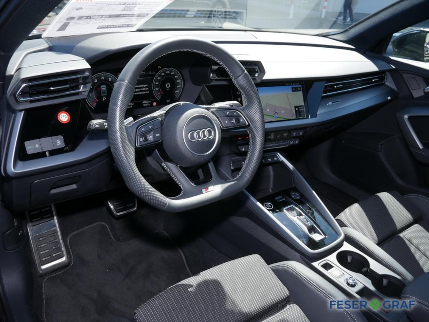Bild über Audi A3 Limousine 35 TFSI S tronic - für weitere Informationen kontaktieren Sie den Audi Partner