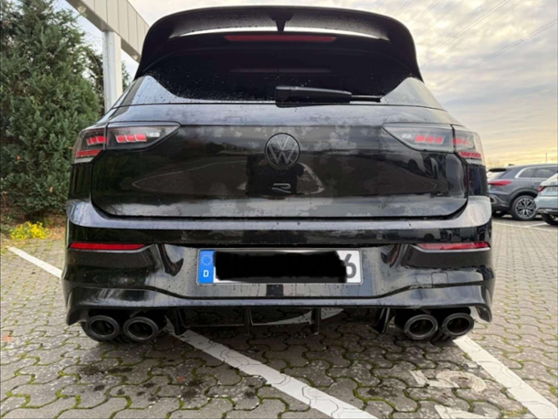 Volkswagen Golf R Black Edition